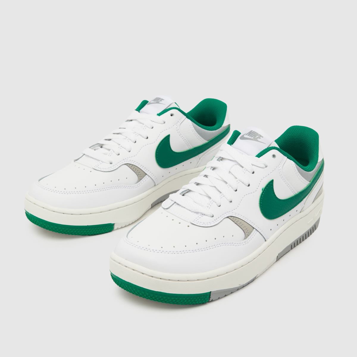Nike Gamma Force Trainers in White & Green