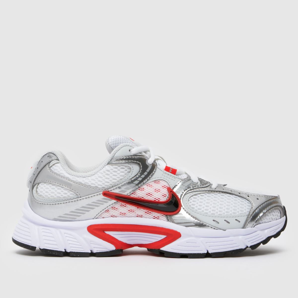 Nike V5 RNR Trainers in White & Red