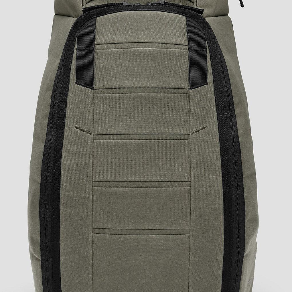 Db Hugger 25L Backpack forest green