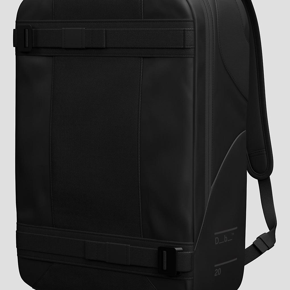 Db Skateboarding Daypack 20L Backpack black out