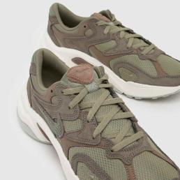 Nike AL8 Trainers in Green Multi