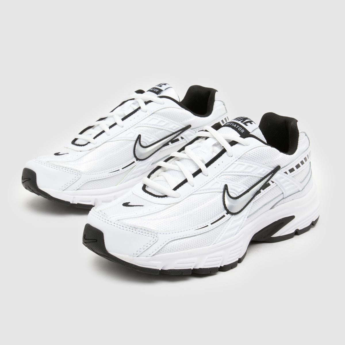 Nike Initiator Trainers in White & Silver