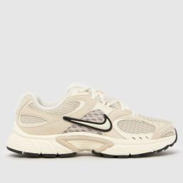 Nike V5 RNR Trainers in Off-White