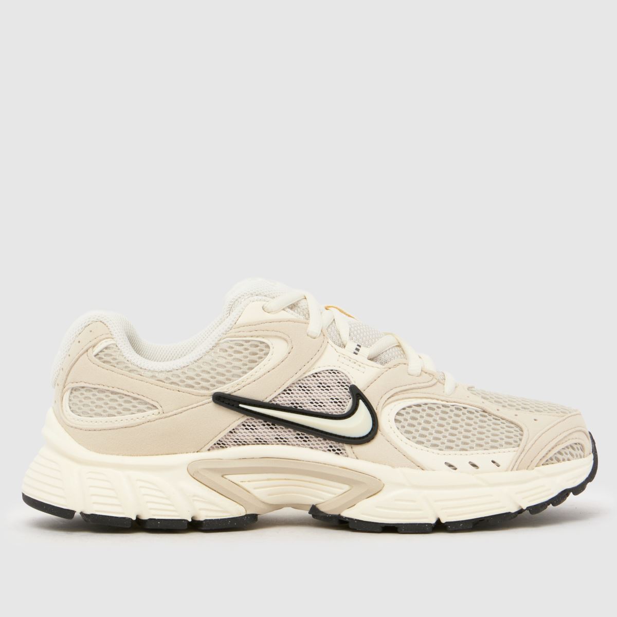 Nike V5 RNR Trainers in Off-White