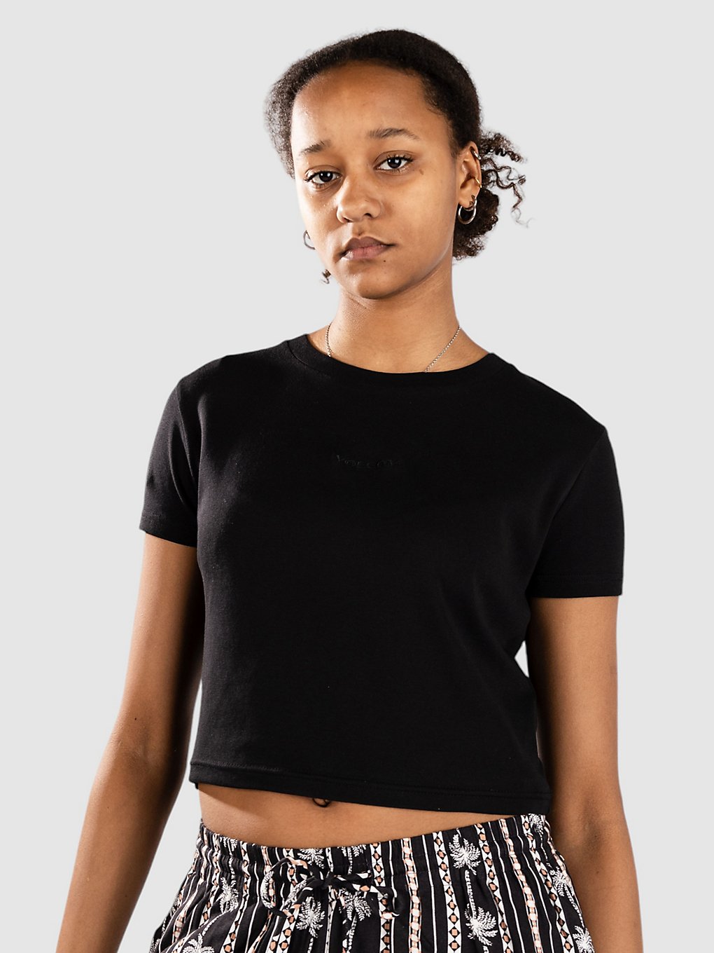 Volcom Volcomstone Tight Crop T-Shirt black 8 Volcom Volcomstone Tight Crop T-Shirt black